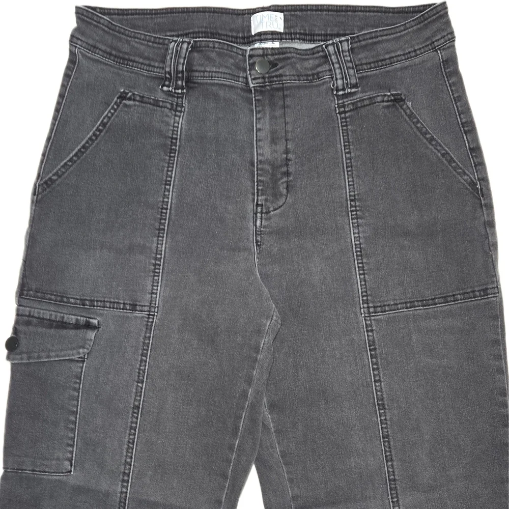 Time and Tru Women's Cargo Utility Jeans Washed Black Size 14 High Rise - Picture 2 of 12